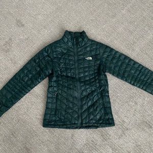 The North Face Womens S thermoball jacket